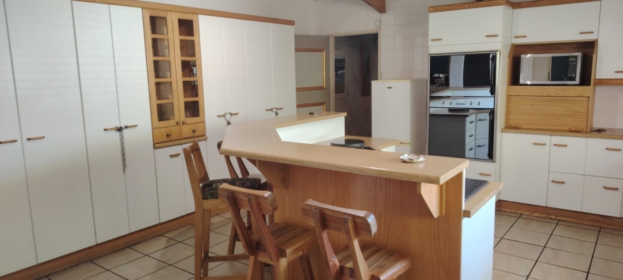 To Let 5 Bedroom Property for Rent in Dan Pienaar Free State